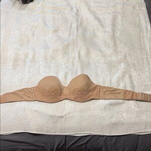 Victoria's Secret Nude Lace Bra